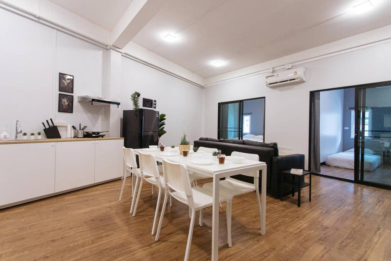 U3 Large 2 Bedroom Full Kitchen Near Bts Udomsuk Bangkok Buitenkant foto